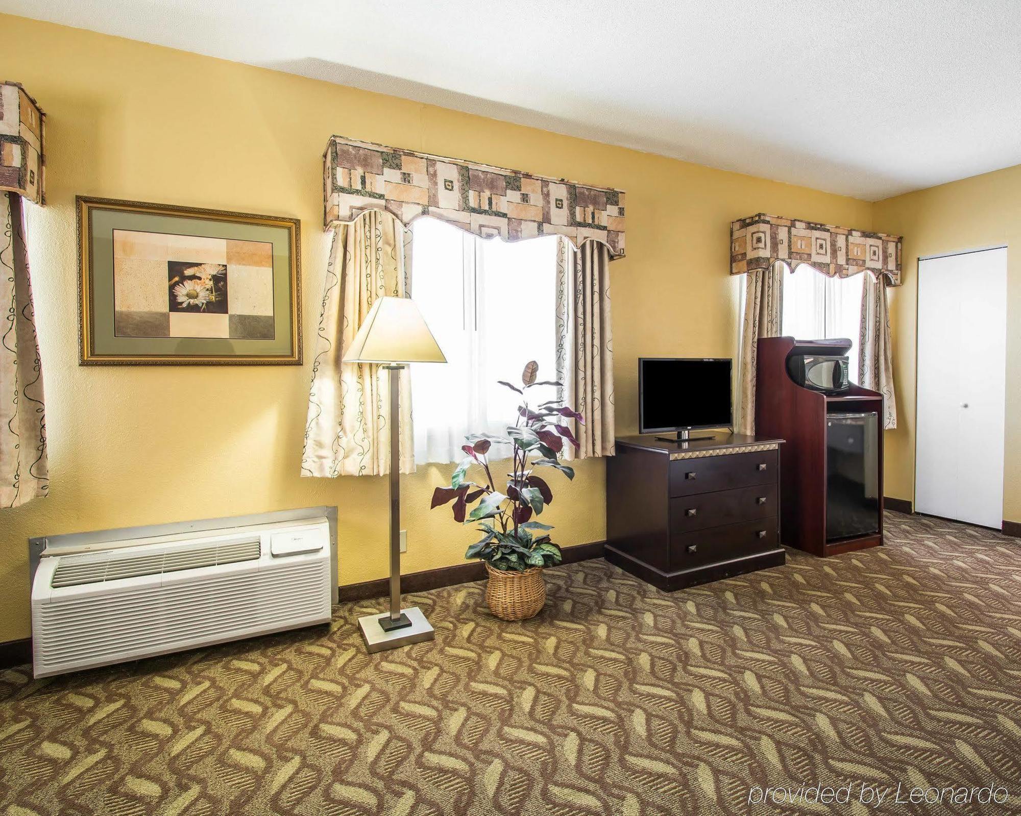 Red Roof Inn Evergreen Exterior foto
